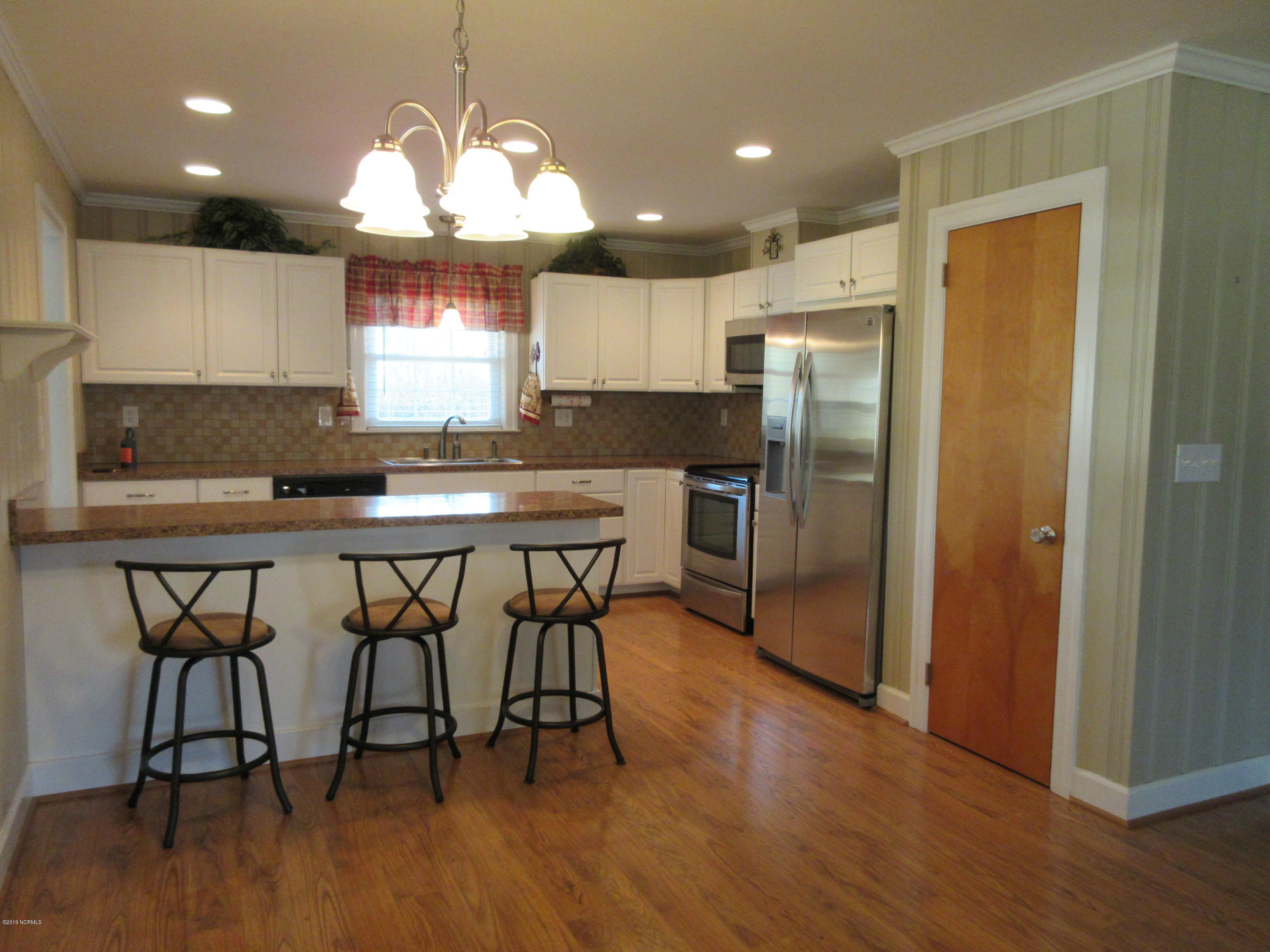 1064 Elmore Farms Road Kinston, NC 28501 - Photo 19 of 27 IMG_0106