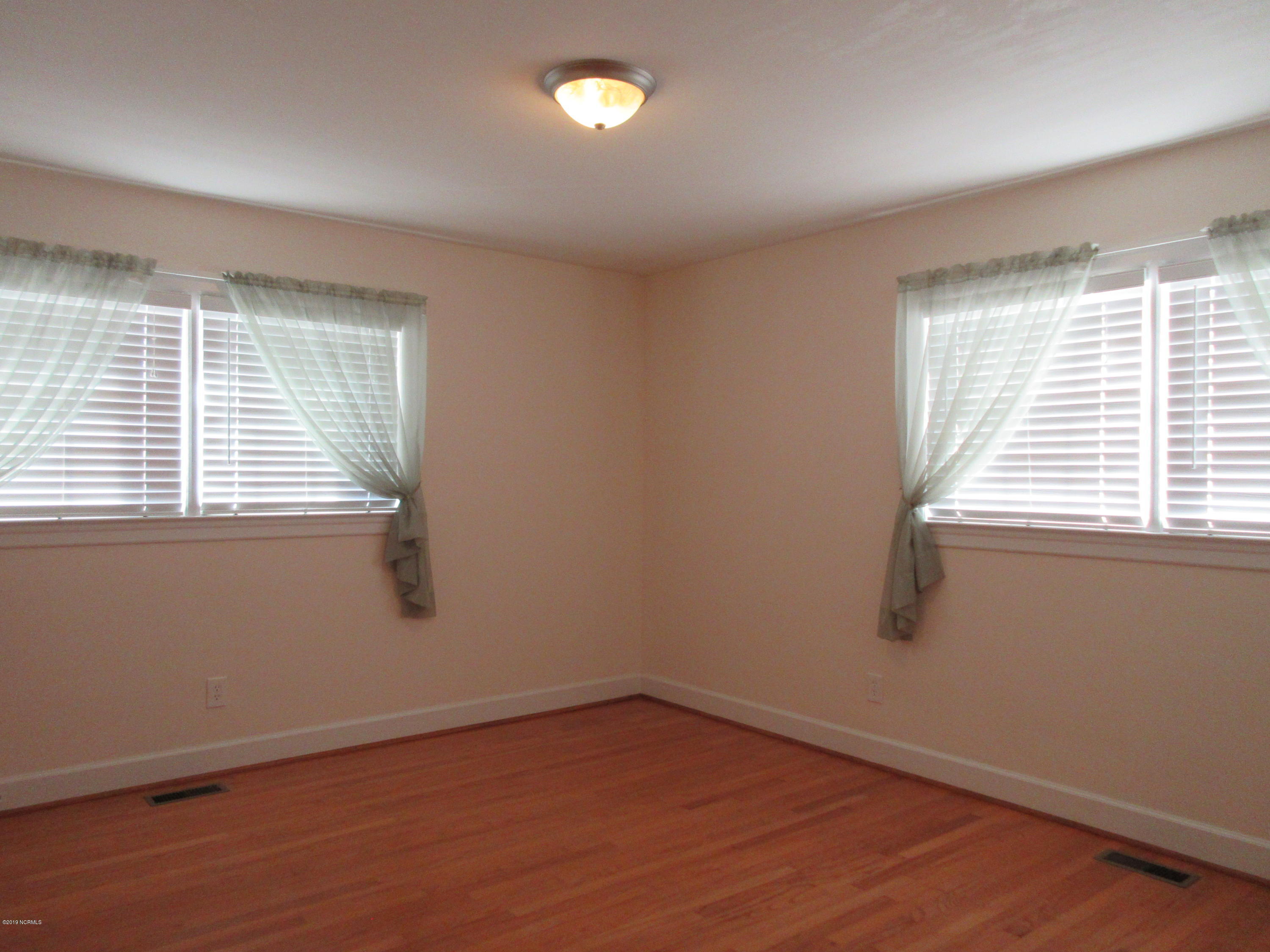 1064 Elmore Farms Road Kinston, NC 28501 - Photo 25 of 27 IMG_0112