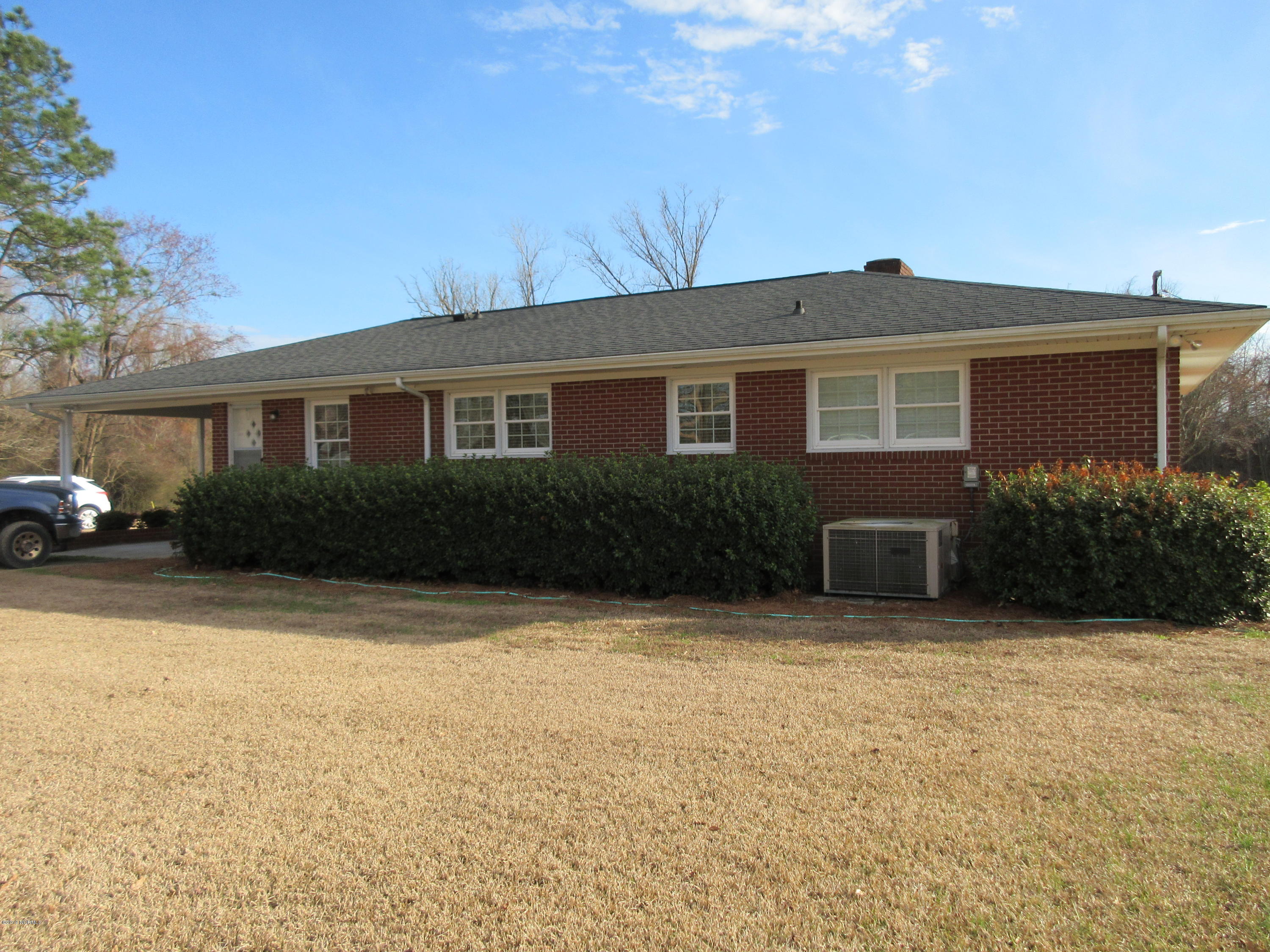 1064 Elmore Farms Road Kinston, NC 28501 - Photo 5 of 27 IMG_0097