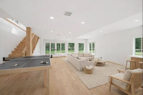 $6,795,000 | 206 Water Hole Road, East Hampton, NY 11937