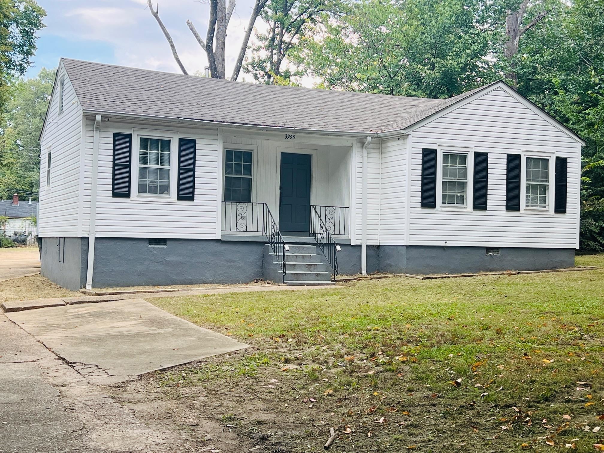 3960 East Whitehaven Park Circle, Memphis, TN 38116 Compass