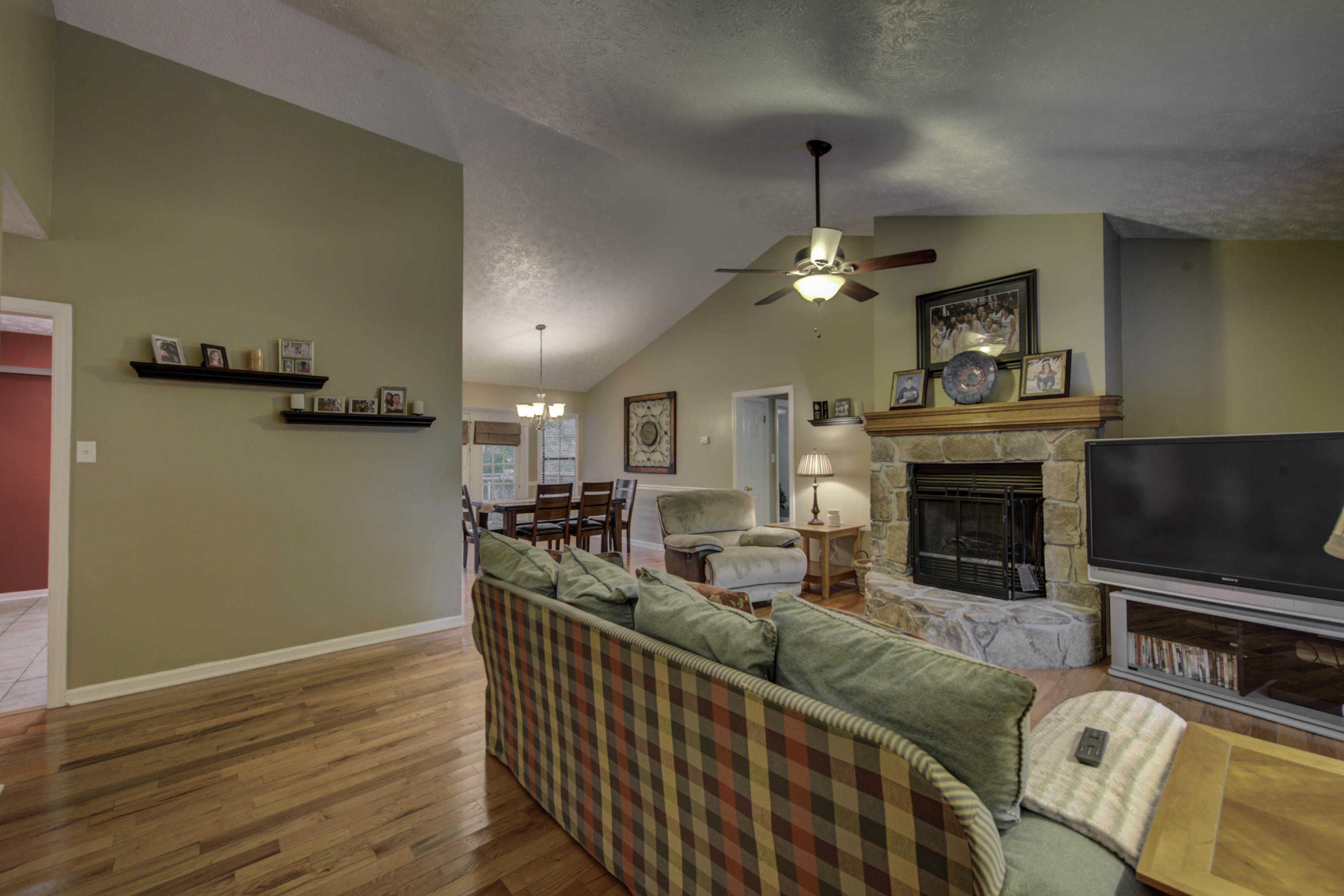 6706 Lindal Road Knoxville, TN 37931 - Photo 3 of 26 3