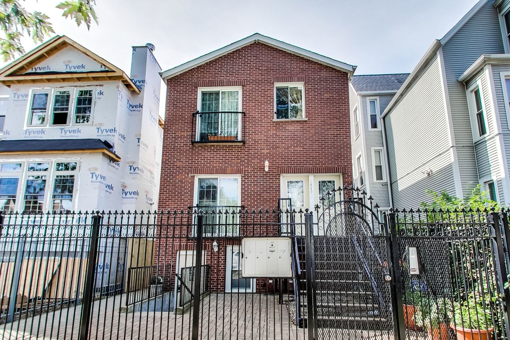 1940 North Ridgeway Avenue, Unit 1 Chicago, IL 60647 - Photo 2 of 13