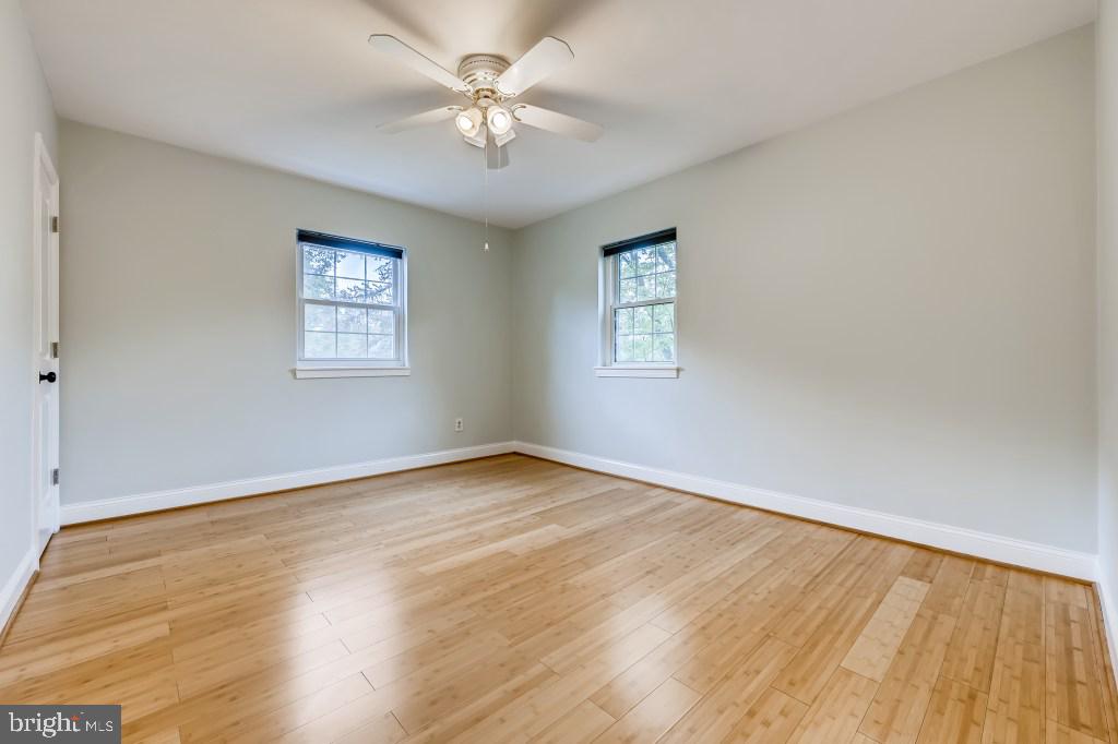 2717 Arcola Avenue Silver Spring, MD 20902 - Photo 15 of 35 Main bedroom