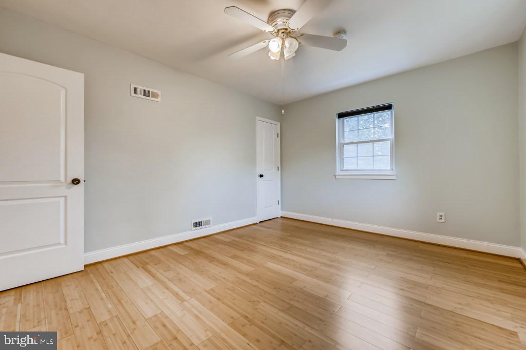 2717 Arcola Avenue Silver Spring, MD 20902 - Photo 16 of 35 Main bedroom