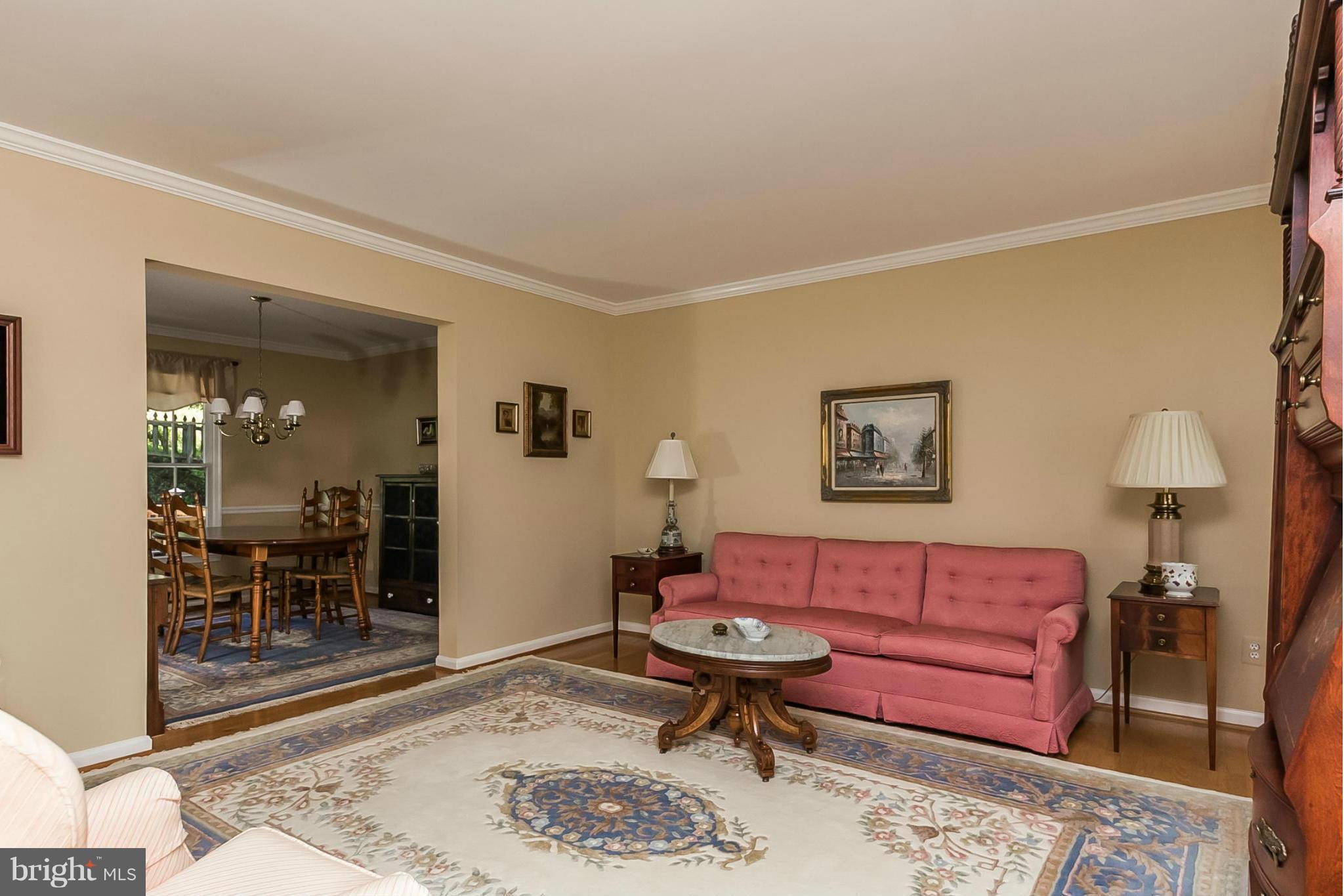 9540 Hallhurst Road Baltimore, MD 21236 - Photo 4 of 28 Living Room