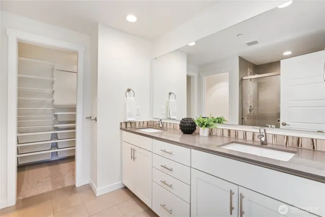 $692,500 | 14913 48th Avenue West, Unit C4, Edmonds, WA 98026