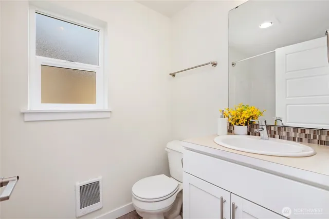 $692,500 | 14913 48th Avenue West, Unit C4, Edmonds, WA 98026