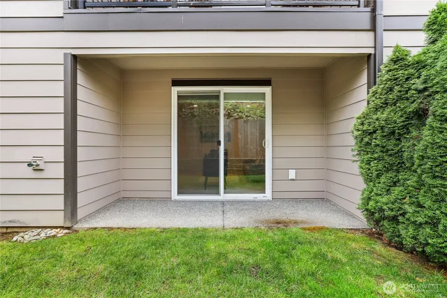 $692,500 | 14913 48th Avenue West, Unit C4, Edmonds, WA 98026