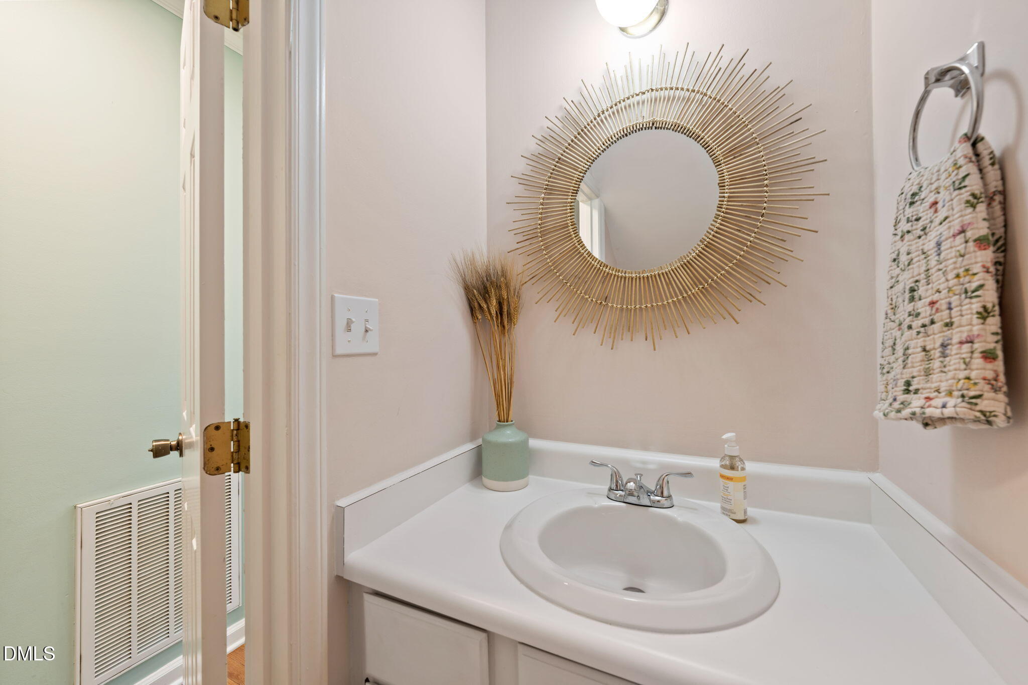 5407 Loyal Place Durham, NC 27713 - Photo 11 of 39 18-web-or-mls-untitled-10