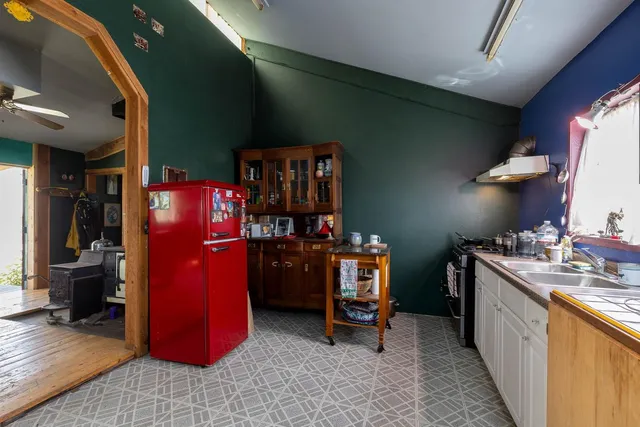 $349,000 | 253 White Mountain Road, Curlew, WA 99118