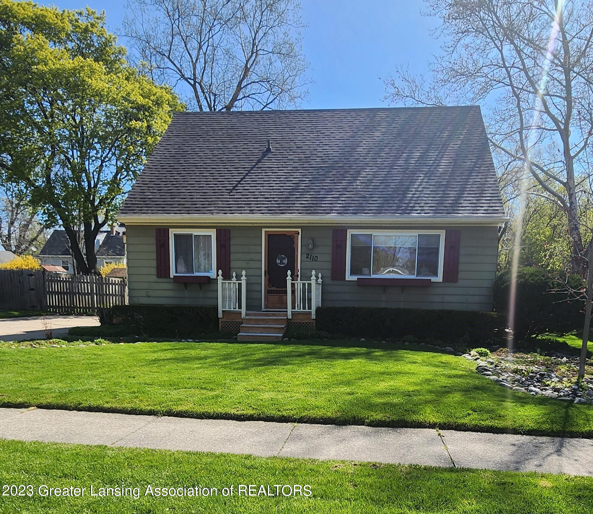 2110 Riverside Court Lansing, MI 48906 - Photo 1 of 40 Front View
