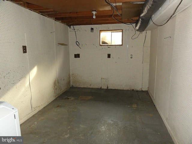 9409 Blackstone Road Manassas, VA 20110 - Photo 16 of 18 Basement