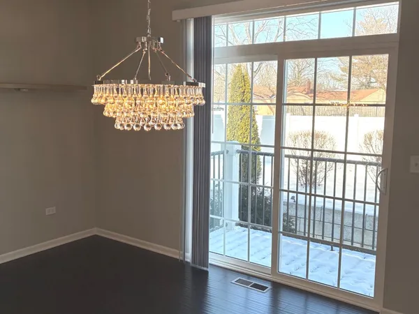 $469,000 | 2534 Huntleigh Lane, Woodridge, IL 60517