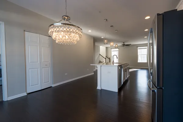 $469,000 | 2534 Huntleigh Lane, Woodridge, IL 60517