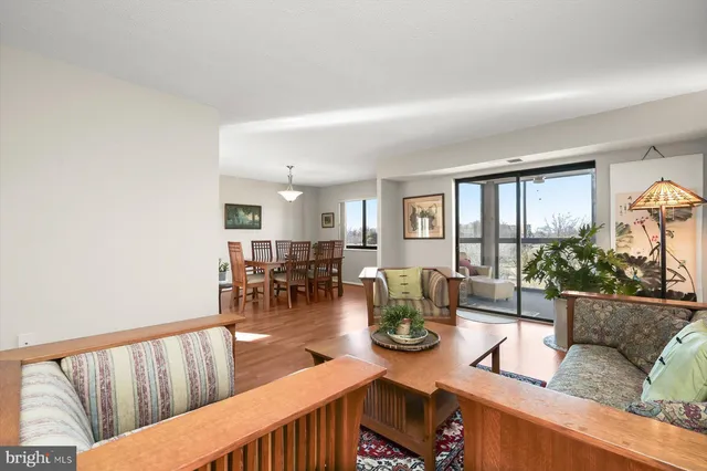 $174,900 | 15107 Interlachen Drive, Unit 2725, Silver Spring, MD 20906