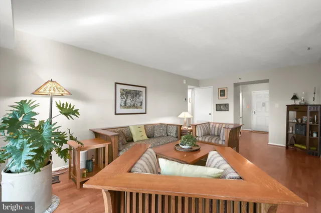 $174,900 | 15107 Interlachen Drive, Unit 2725, Silver Spring, MD 20906