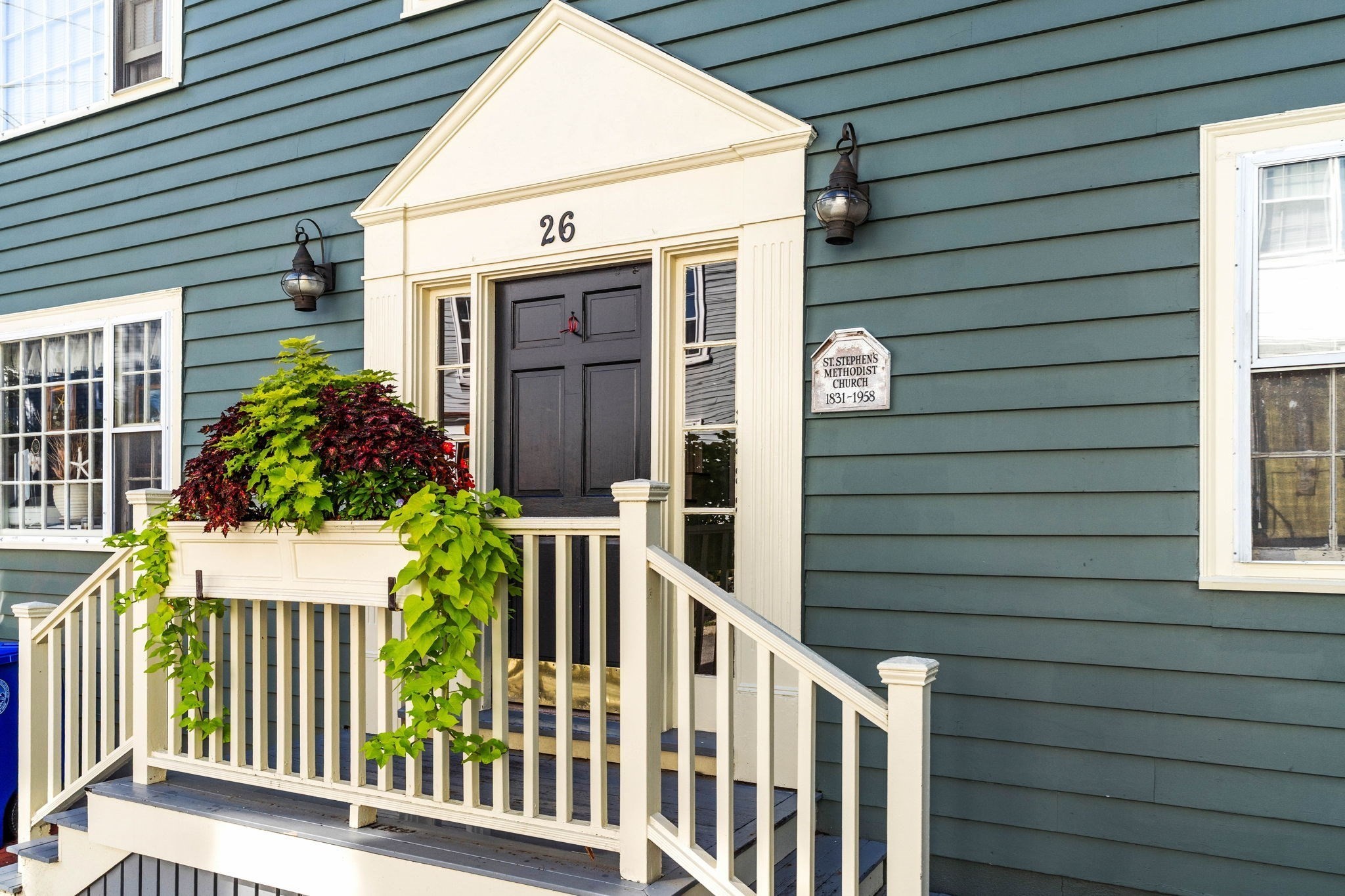 26 Summer Street, Unit 5 Marblehead, MA 01945 - Photo 2 of 21 Gallery Image 2