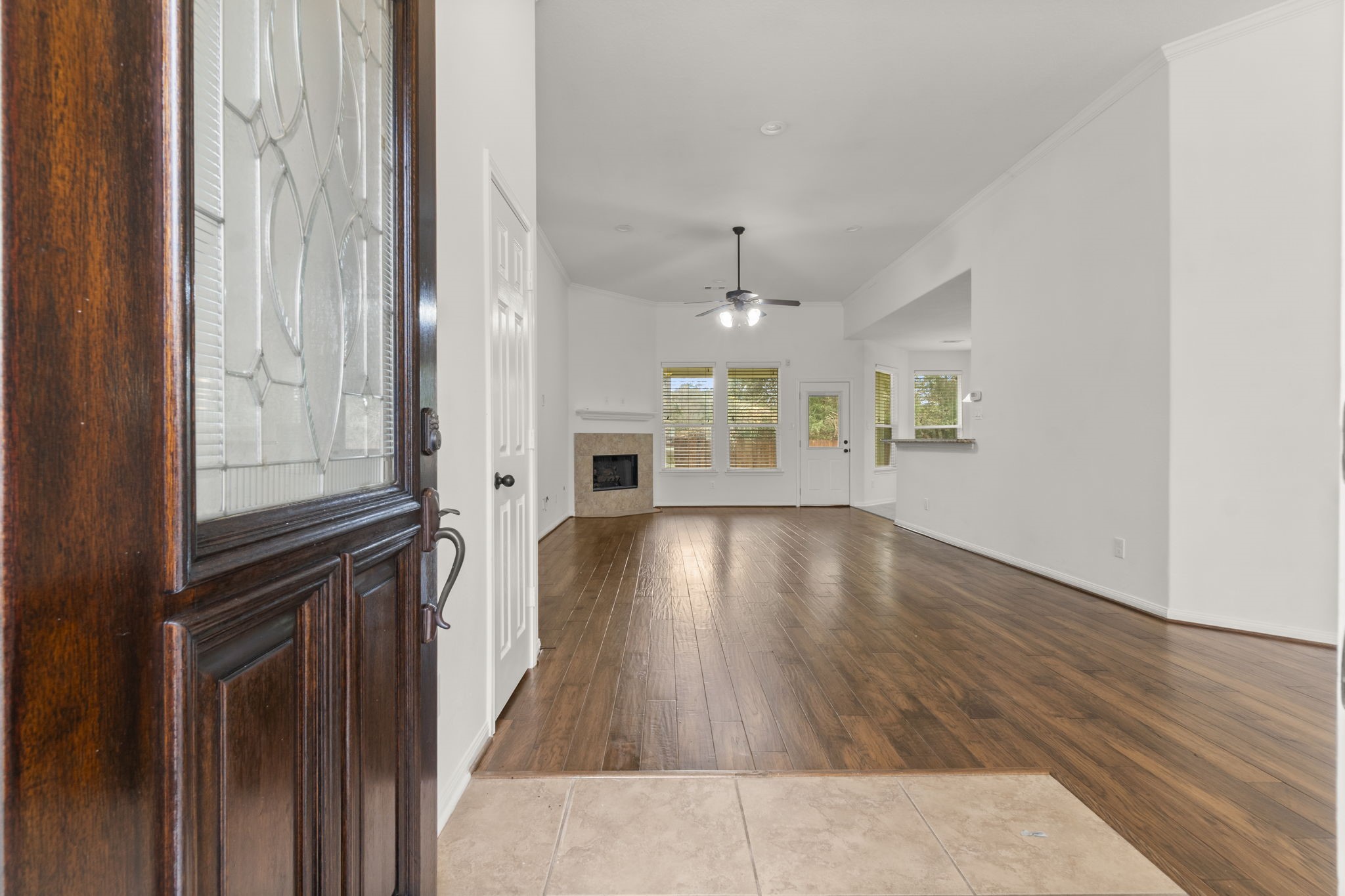 638 Spring Forest Court Conroe, TX 77302 - Photo 3 of 22