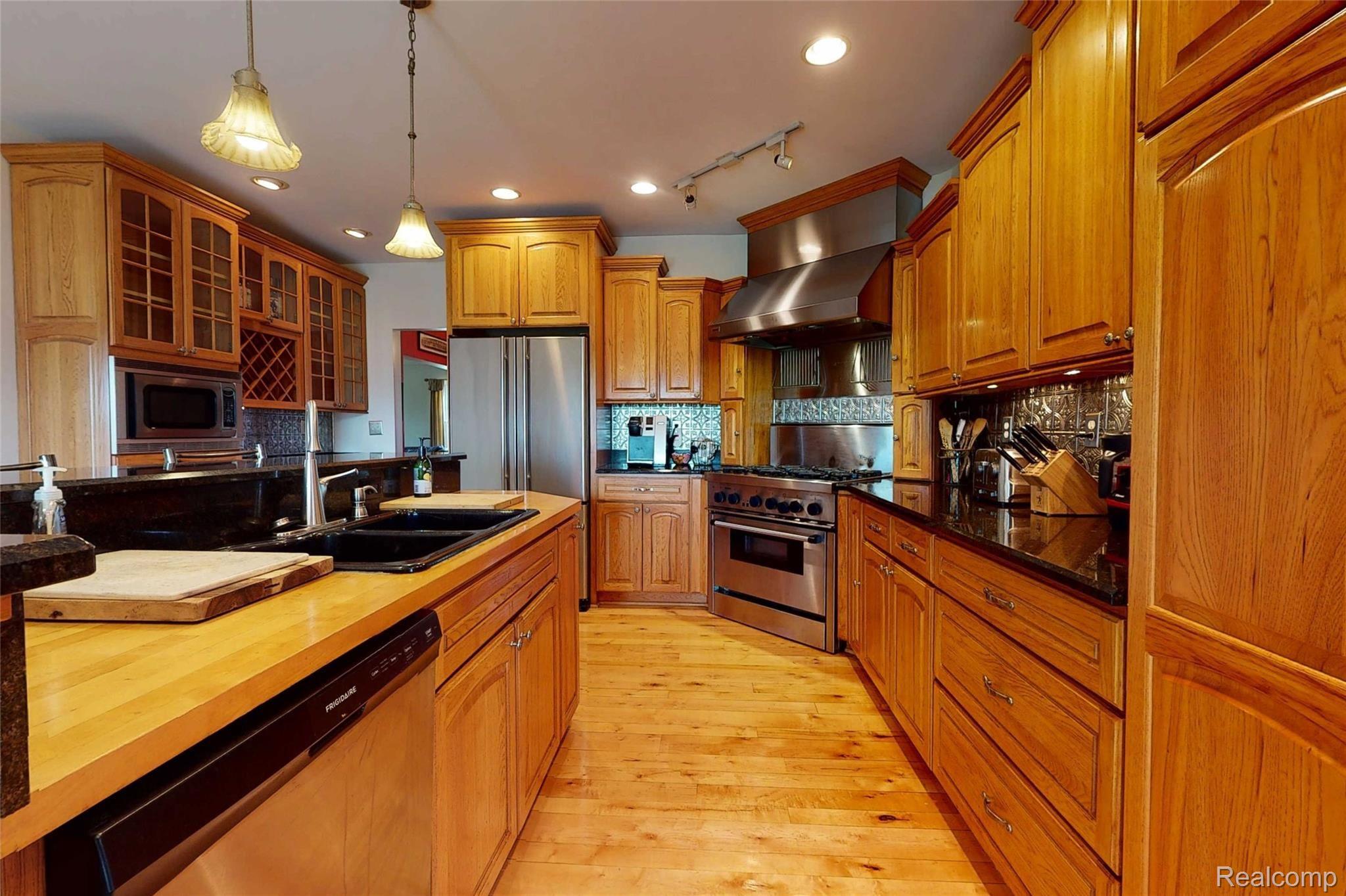 5173 Reid Road Swartz Creek, MI 48473 - Photo 32 of 88 5173-Reid-Rd-18 Kitchen.jpg
