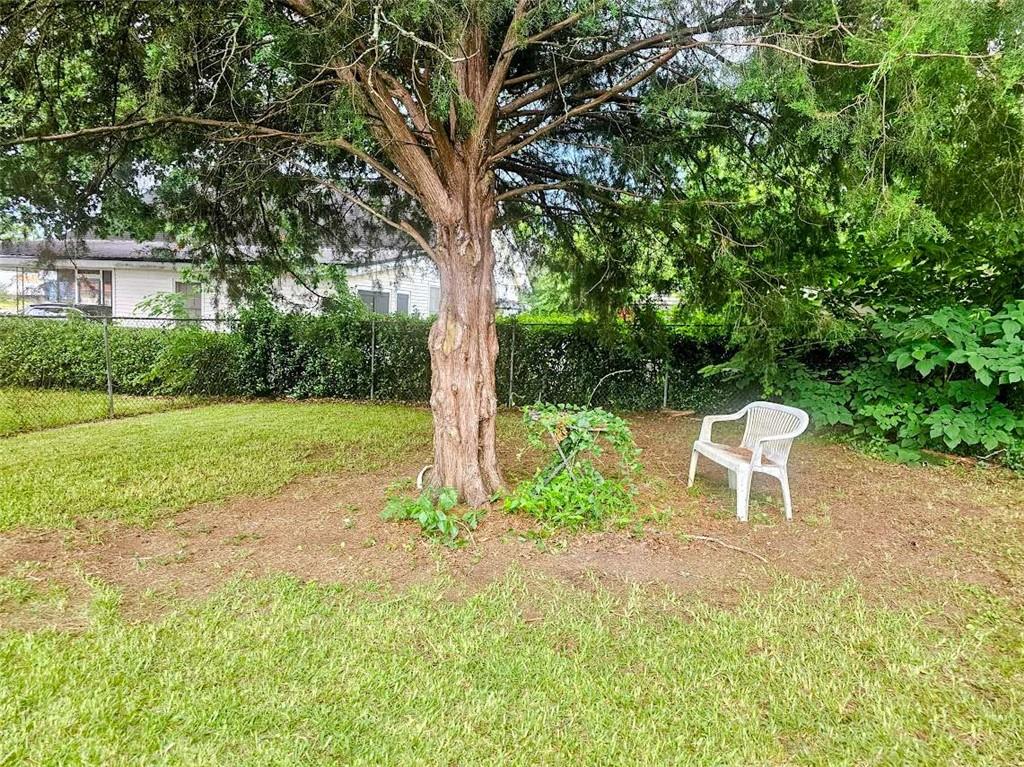 354 South Main Street Thomaston, GA 30286 - Photo 22 of 24 a garden view with a seating space