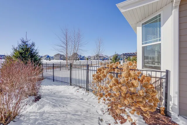 $879,900 | 3049 Mendota Drive, Summit, WI 53066