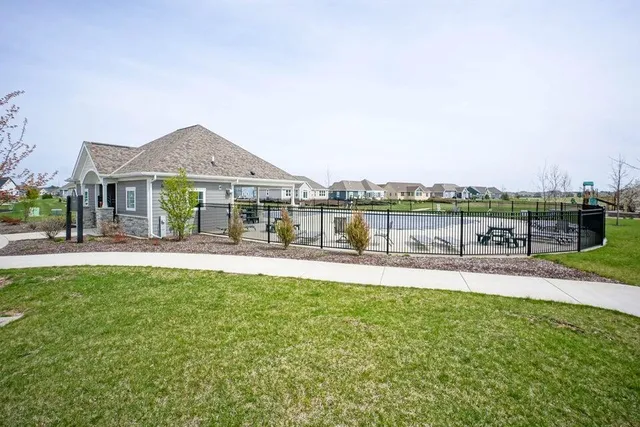 $879,900 | 3049 Mendota Drive, Summit, WI 53066