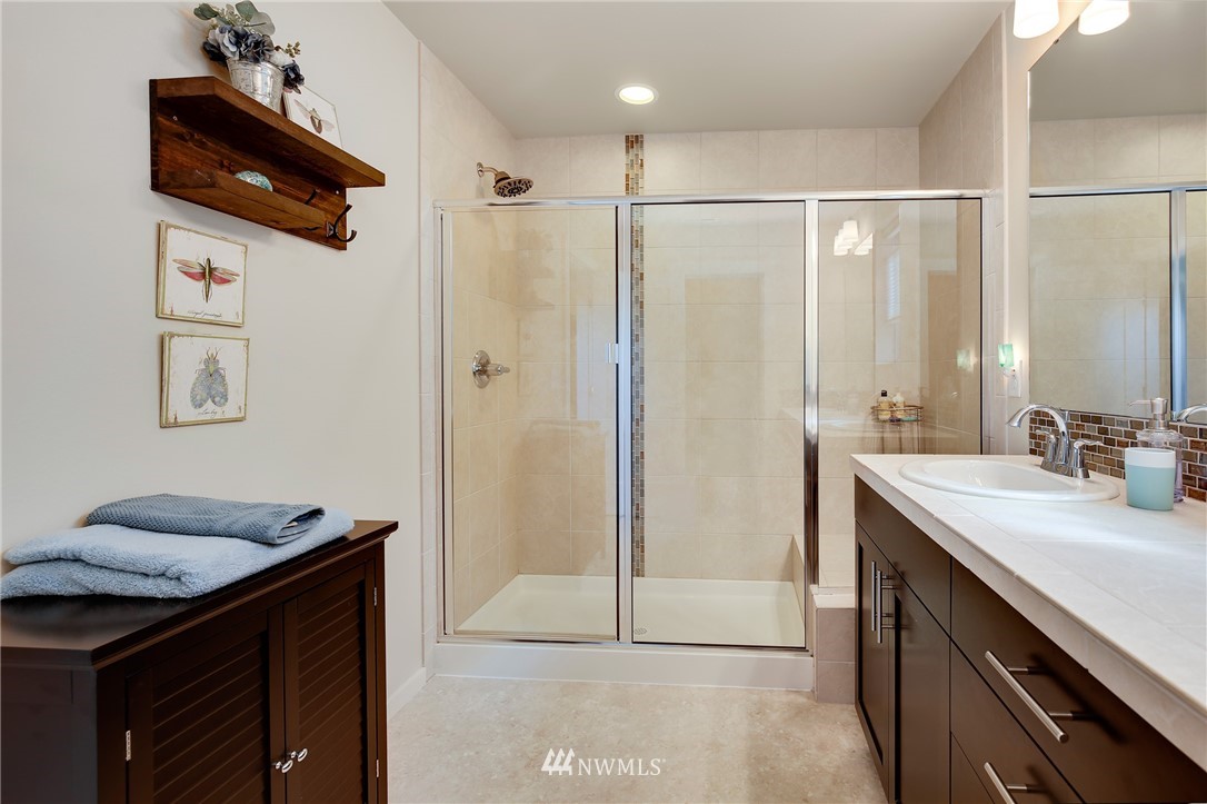 10628 Southeast 187th Place Renton, WA 98055 - Photo 18 of 25 Gallery Image 18
