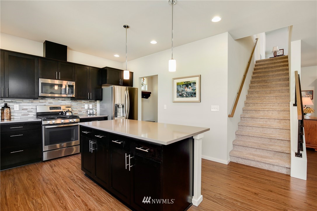 10628 Southeast 187th Place Renton, WA 98055 - Photo 10 of 25 Gallery Image 10