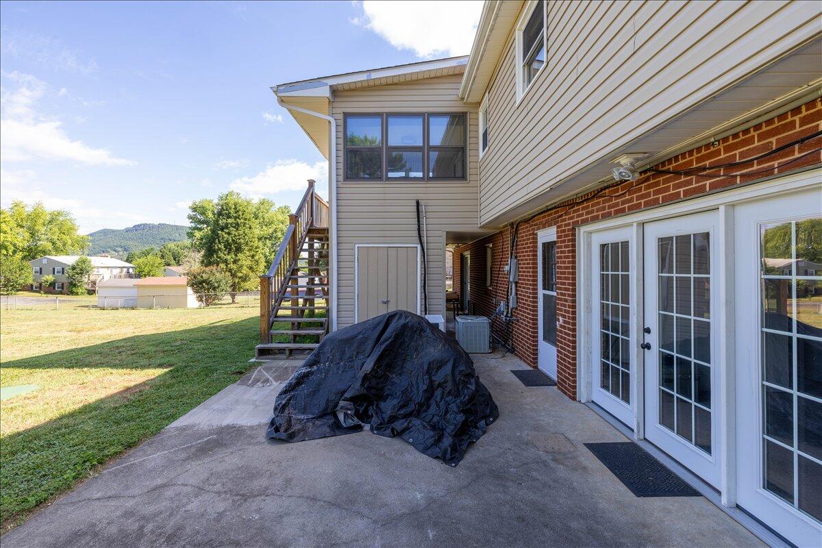 7248 Old Mountain Road Roanoke, VA 24019 - Photo 25 of 41 25-Exterior-5