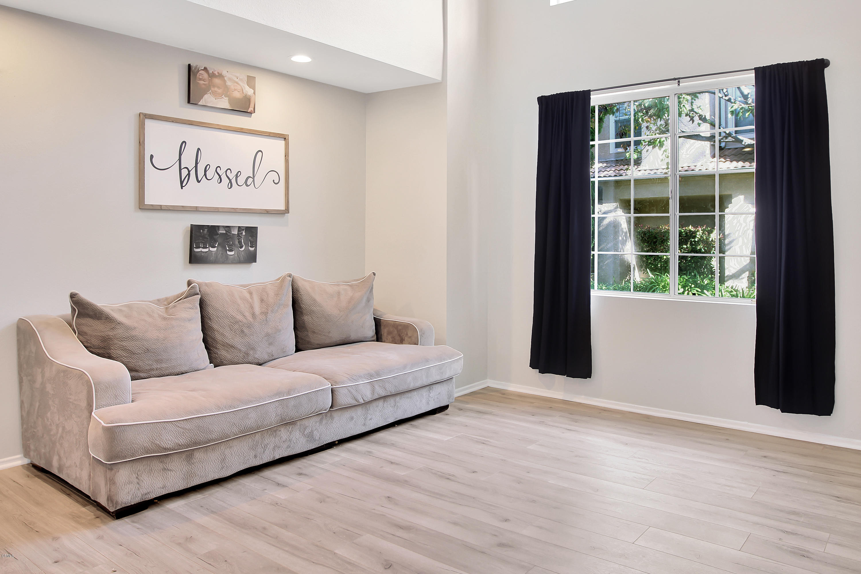 1303 Lost Point Lane Oxnard, CA 93030 - Photo 17 of 28 a living room with furniture and a window