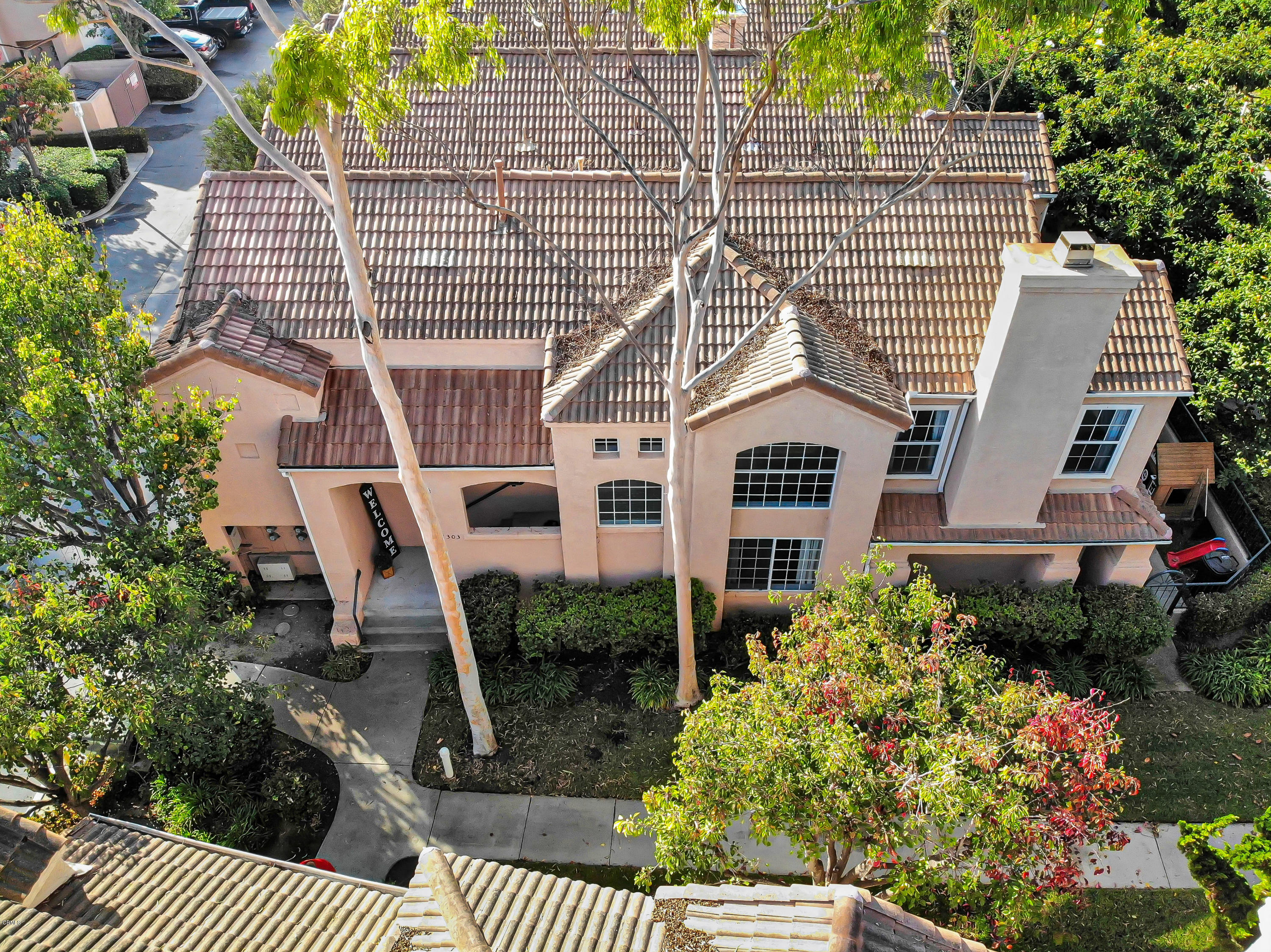 1303 Lost Point Lane Oxnard, CA 93030 - Photo 4 of 28 a view of a house with a yard