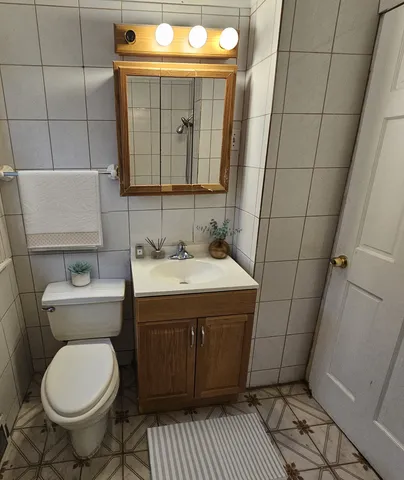 $199,900 | 2125 South 3rd Avenue, Maywood, IL 60153