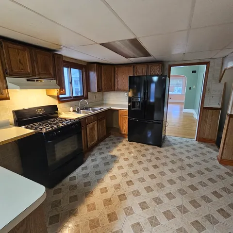 $199,900 | 2125 South 3rd Avenue, Maywood, IL 60153