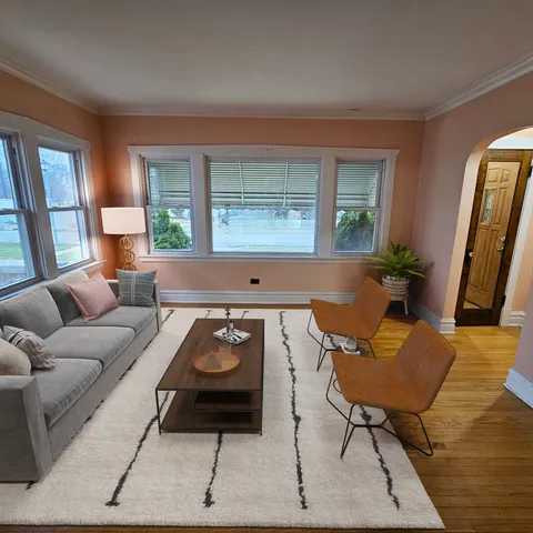 $199,900 | 2125 South 3rd Avenue, Maywood, IL 60153