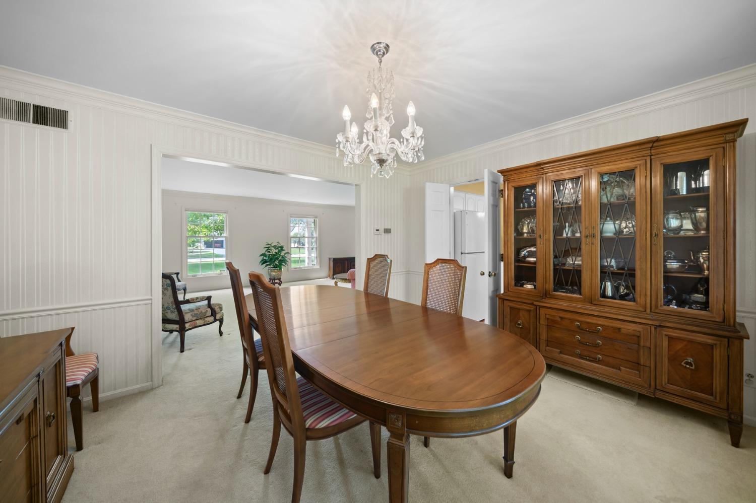 8100 Shawnee Run Road Cincinnati, OH 45243 - Photo 10 of 49 Gallery Image 10