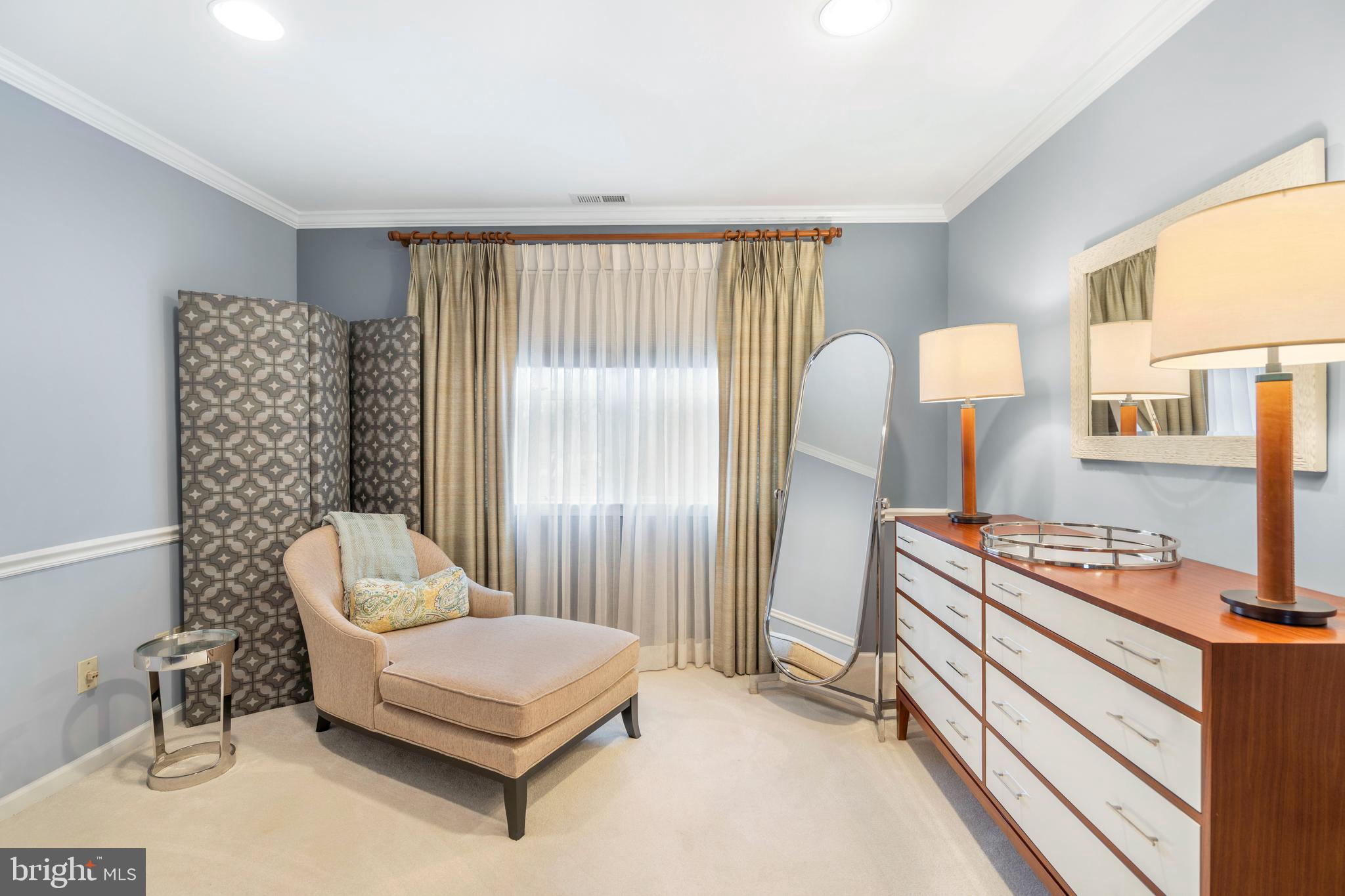 155 Matthew Circle Richboro, PA 18954 - Photo 21 of 38 Master Bedroom Sitting Area