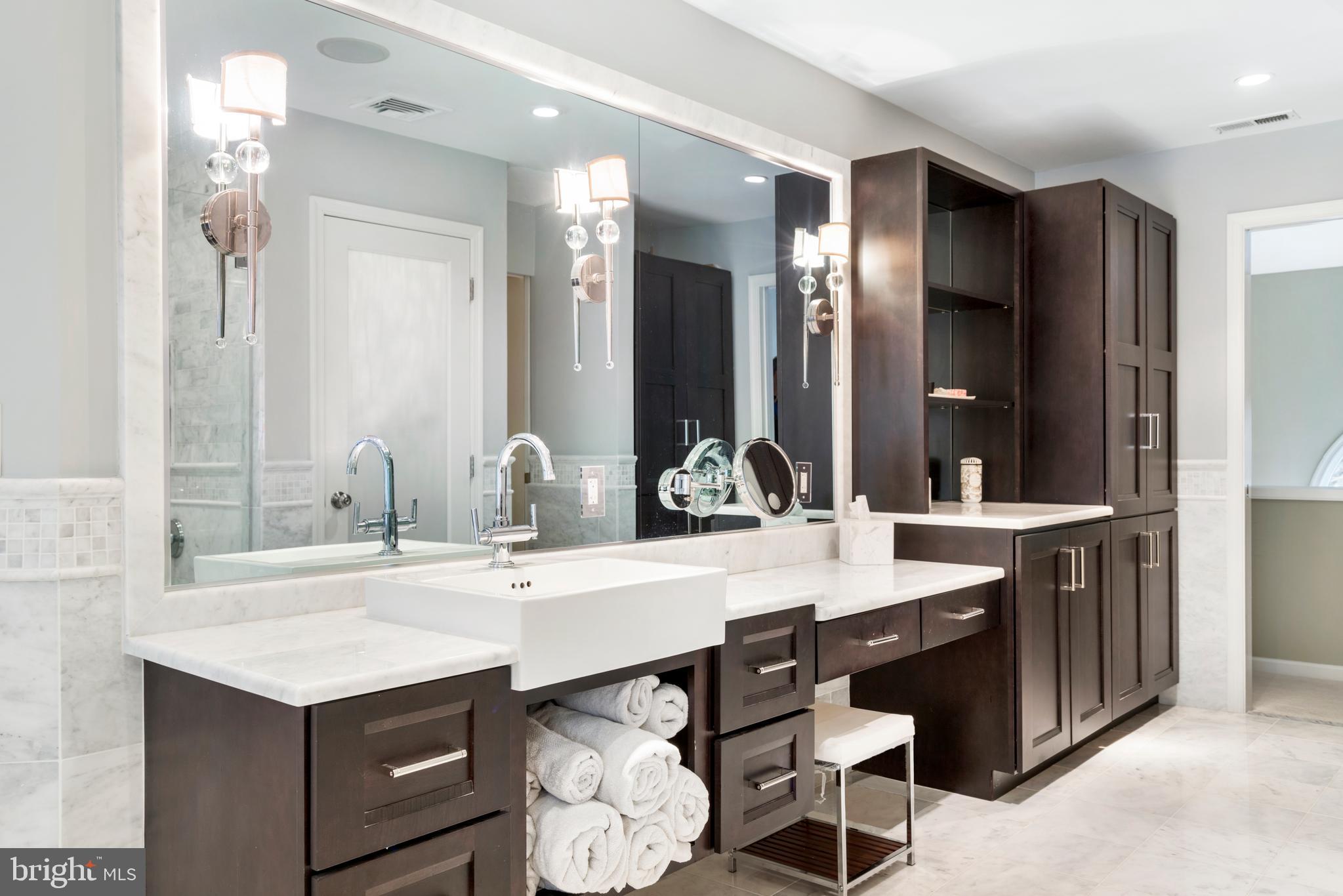 155 Matthew Circle Richboro, PA 18954 - Photo 24 of 38 Master Bathroom