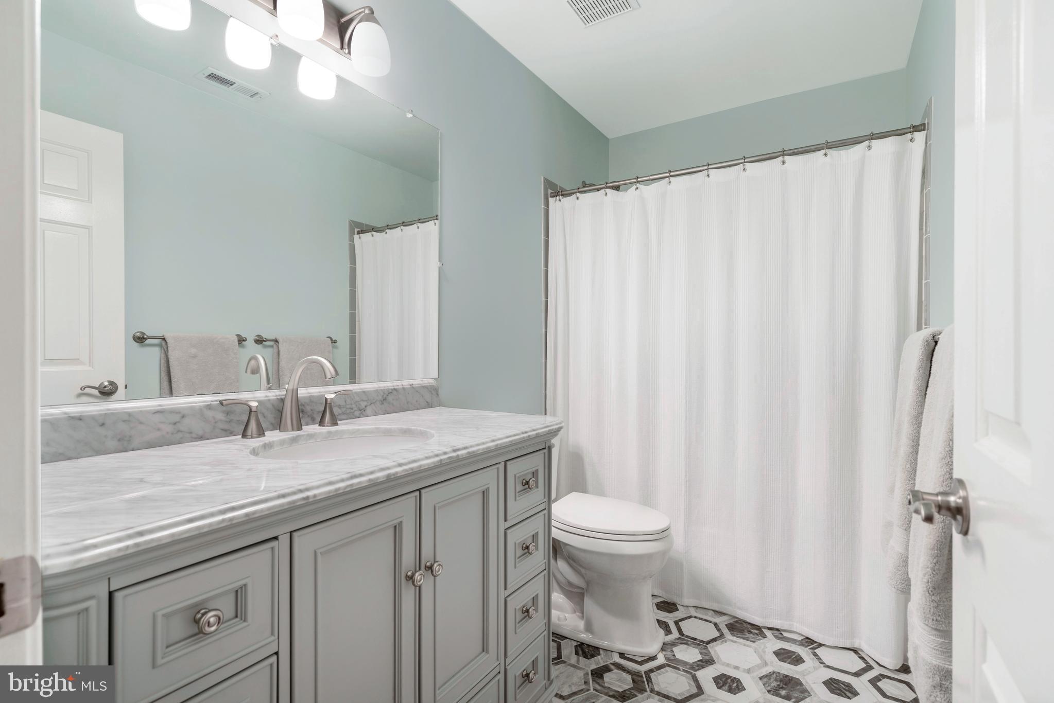 155 Matthew Circle Richboro, PA 18954 - Photo 31 of 38 Hall Bathroom