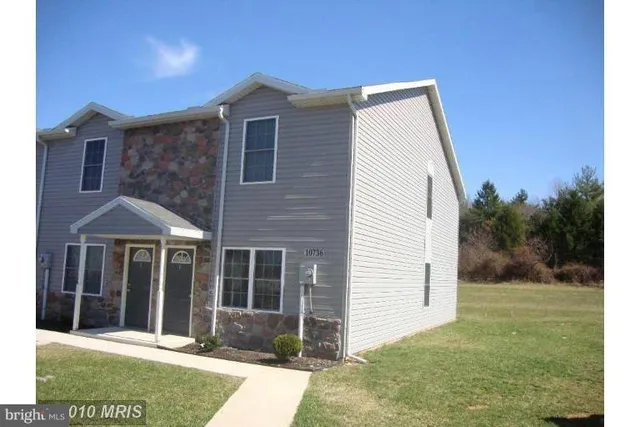 $1,075 | 10620 Sunburst Gardens Drive, Unit C, Waynesboro, PA 17268