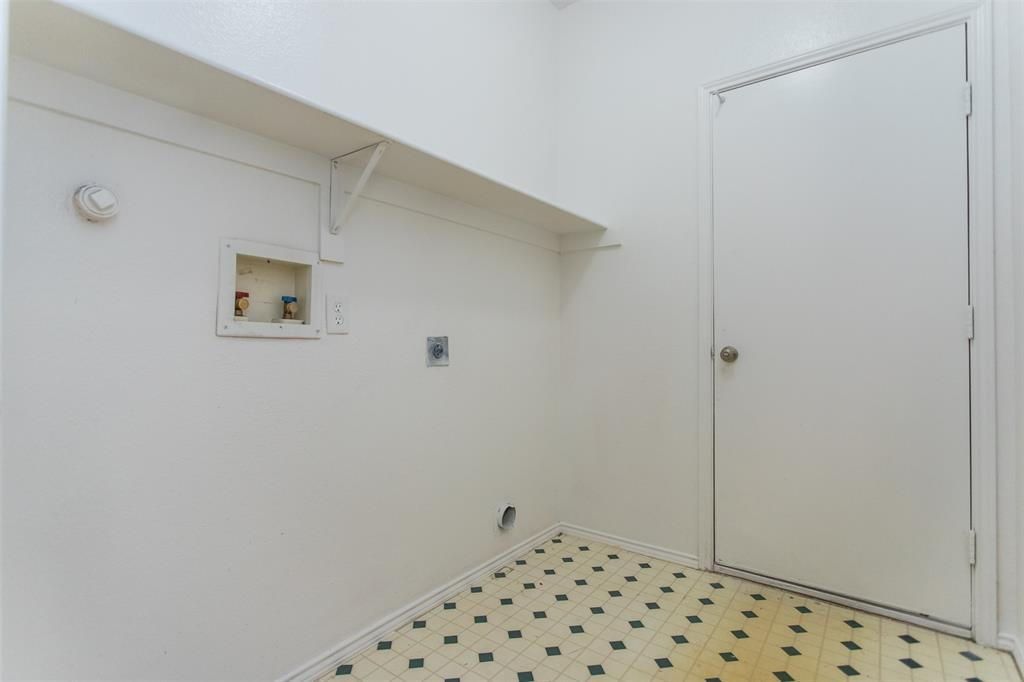 738 Opal Lane Mesquite, TX 75149 - Photo 27 of 31 Laundry room featuring light flooring, washer hookup, and electric dryer hookup