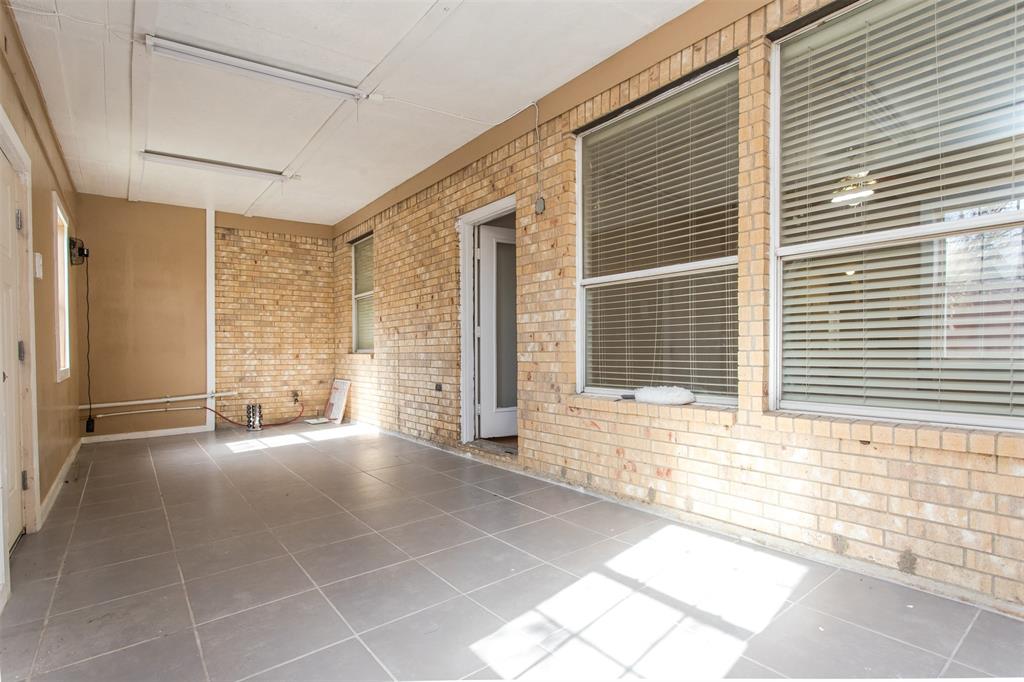 738 Opal Lane Mesquite, TX 75149 - Photo 28 of 31 View of unfurnished sunroom