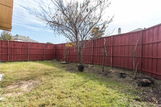 $2,600 | 738 Opal Lane, Mesquite, TX 75149