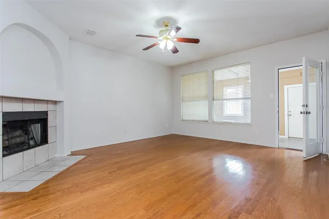 $2,600 | 738 Opal Lane, Mesquite, TX 75149