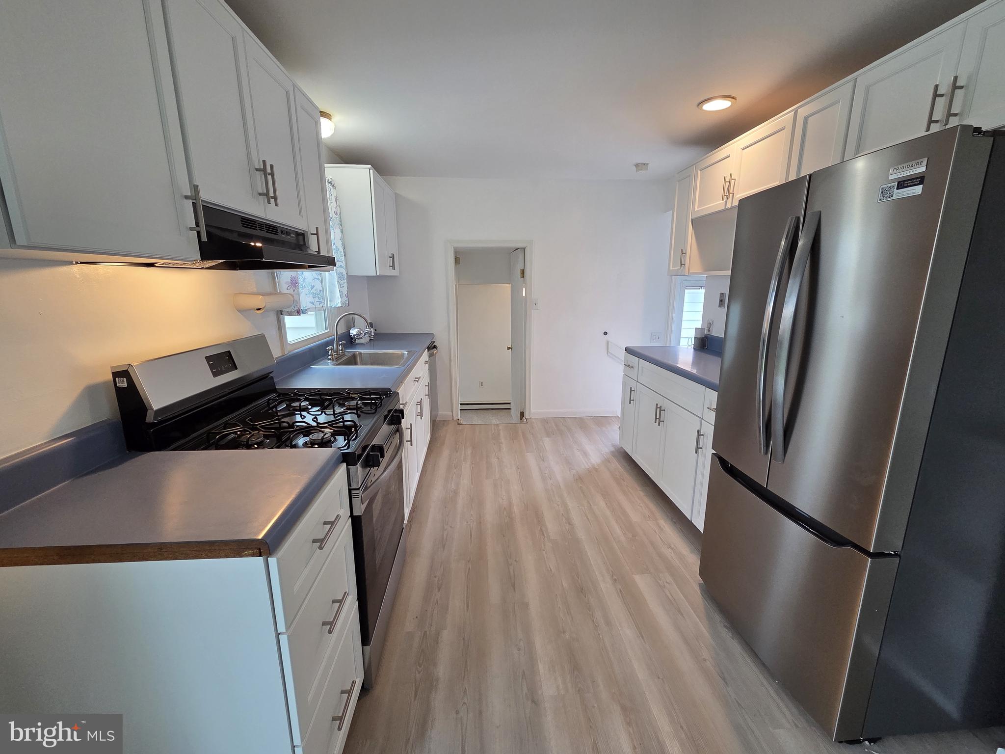 506 Harvey Road Claymont, DE 19703 - Photo 4 of 23