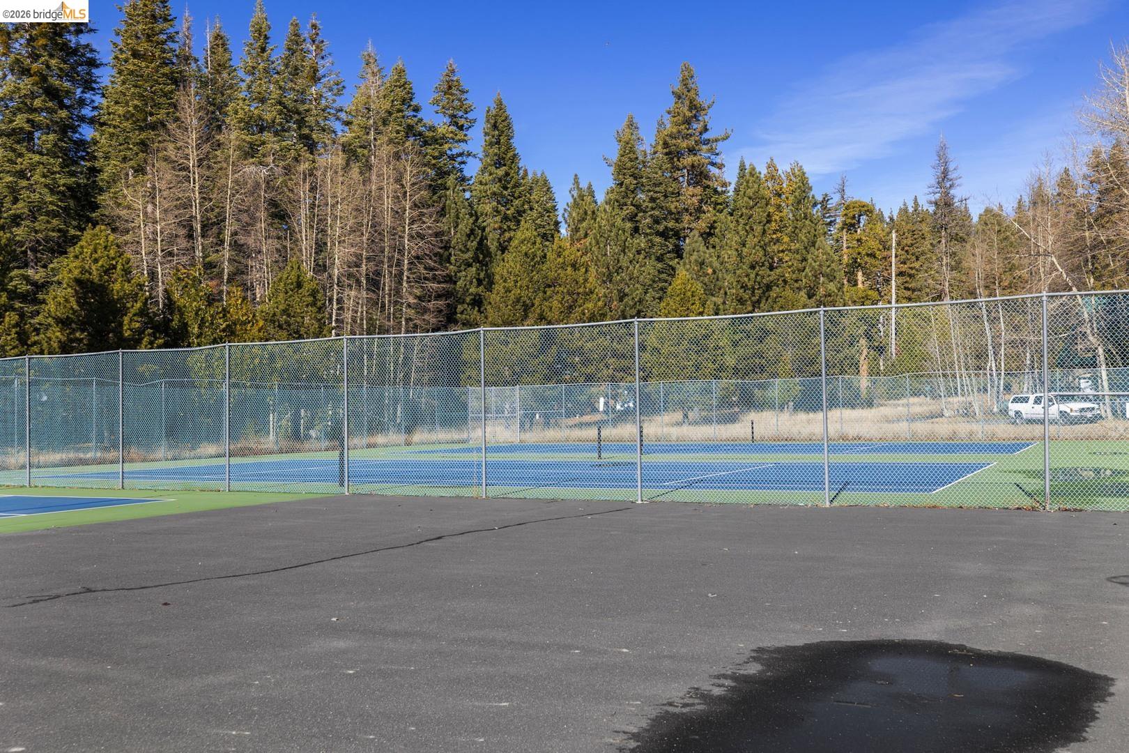 33840 Upper Leland Road, Unit 25A Pinecrest, CA 95364 - Photo 37 of 41 view of tennis court