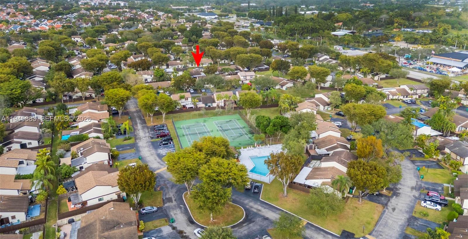 12736 Southwest 68th Lane Miami, FL 33183 - Photo 33 of 37 a city view