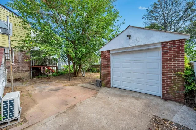 $829,999 | 225-20 111th Avenue | Queens Village