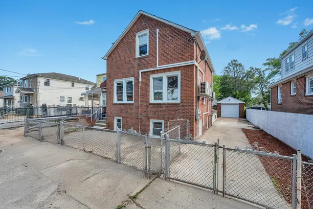 $829,999 | 225-20 111th Avenue | Queens Village