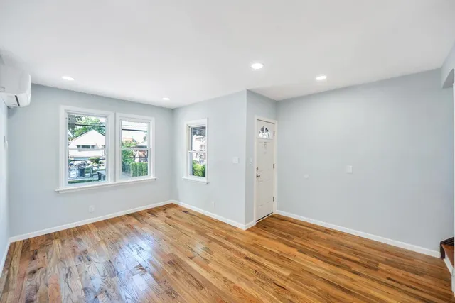 $829,999 | 225-20 111th Avenue | Queens Village